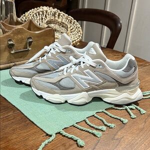 New Balance 9060 Shoes (Barely Worn!)